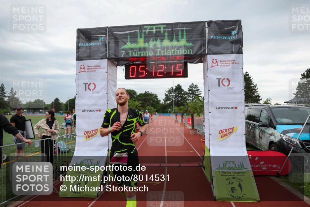 15.06.2025 - 7 Türme Triathlon Michael Strokosch http://msf.ph/oto/8014531 15.06.2025 15:12:15 Ziel 267, 356, 444, 549 meine-sportfotos.de