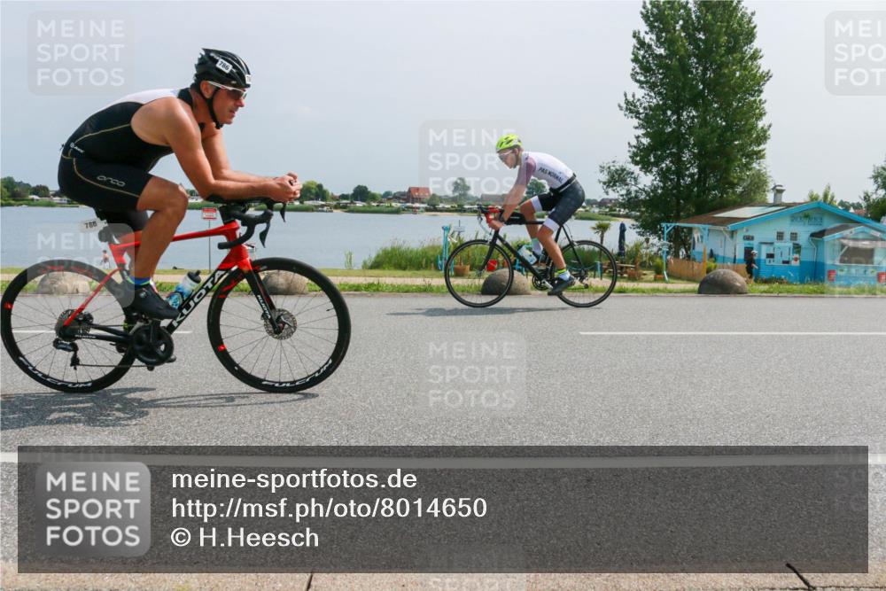 21.06.2025 - 27. Vierlanden-Triathlon H.Heesch http://msf.ph/oto/8014650 15.06.2025 11:50:02 Radfahren 714, 738, 786, 832 meine-sportfotos.de