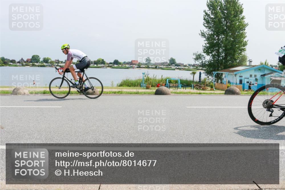 21.06.2025 - 27. Vierlanden-Triathlon H.Heesch http://msf.ph/oto/8014677 15.06.2025 11:50:02 Radfahren 714, 738, 786, 832 meine-sportfotos.de
