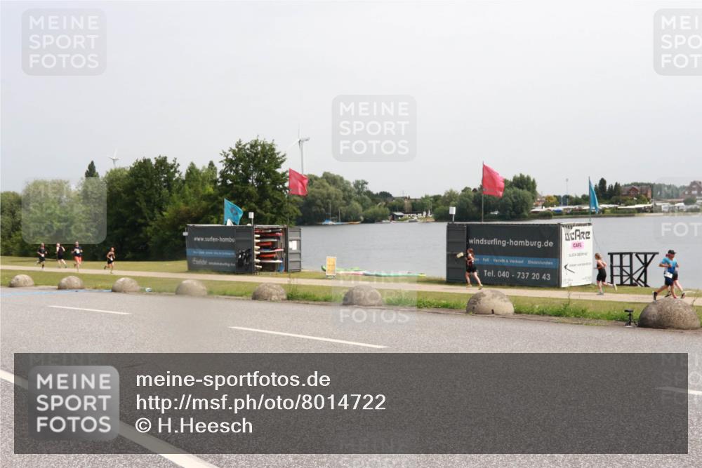15.06.2025 - 27. Vierlanden-Triathlon H.Heesch http://msf.ph/oto/8014722 15.06.2025 11:16:18 Radfahren  meine-sportfotos.de