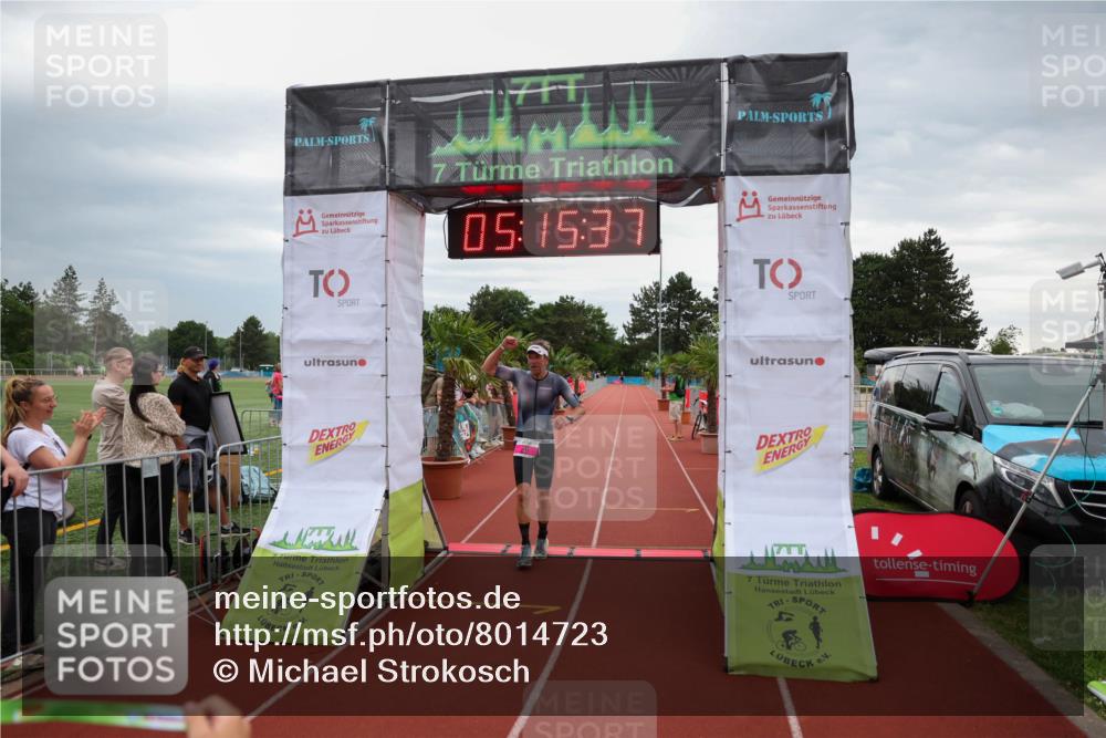 15.06.2025 - 7 Türme Triathlon Michael Strokosch http://msf.ph/oto/8014723 15.06.2025 15:15:37 Ziel 317 meine-sportfotos.de