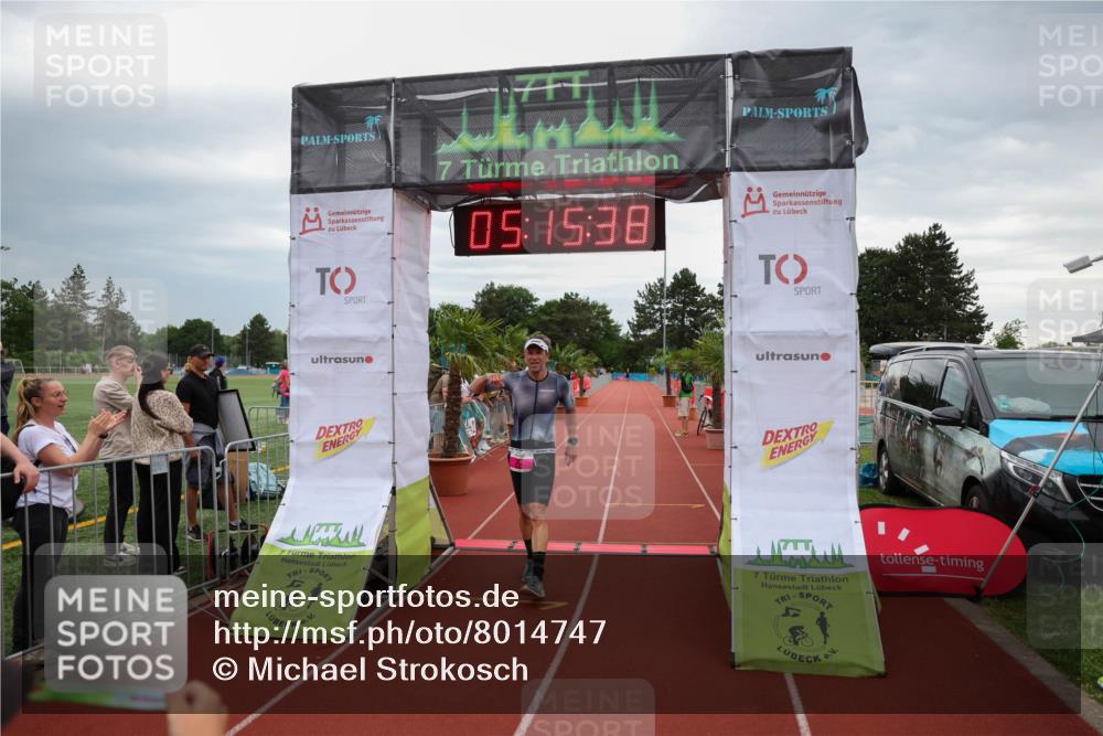 15.06.2025 - 7 Türme Triathlon Michael Strokosch http://msf.ph/oto/8014747 15.06.2025 15:15:37 Ziel 317 meine-sportfotos.de