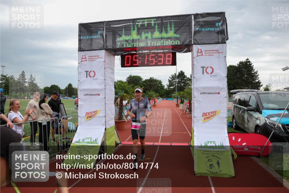 15.06.2025 - 7 Türme Triathlon Michael Strokosch http://msf.ph/oto/8014774 15.06.2025 15:15:38 Ziel 317 meine-sportfotos.de
