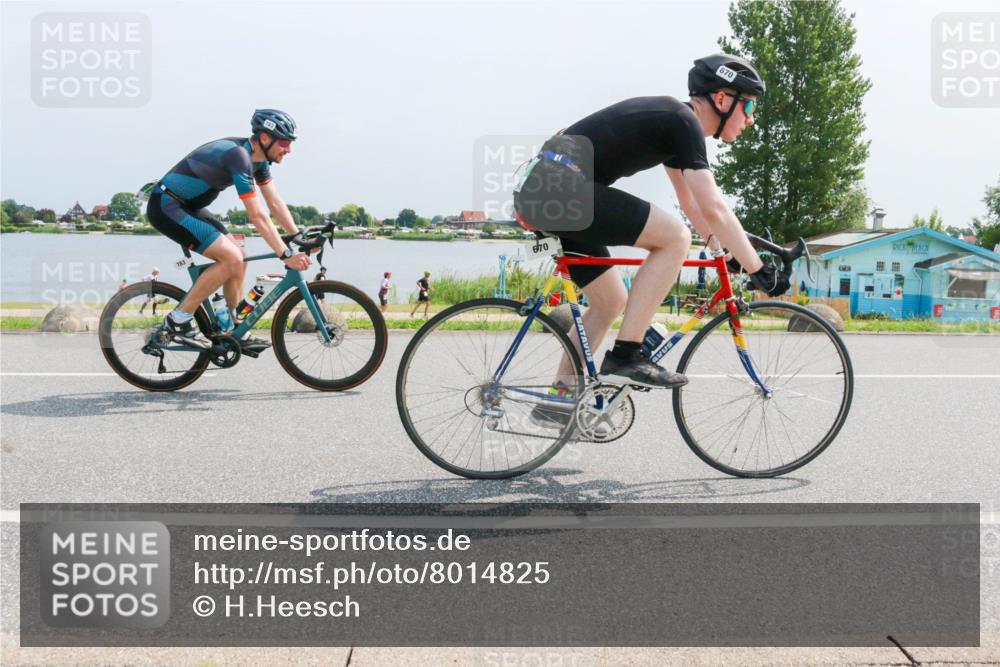 21.06.2025 - 27. Vierlanden-Triathlon H.Heesch http://msf.ph/oto/8014825 15.06.2025 11:50:20 Radfahren 670, 729, 731, 766, 783 meine-sportfotos.de