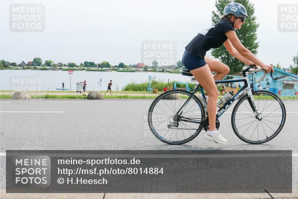 15.06.2025 - 27. Vierlanden-Triathlon H.Heesch http://msf.ph/oto/8014884 15.06.2025 11:12:11 Radfahren 231, 574, 629 meine-sportfotos.de