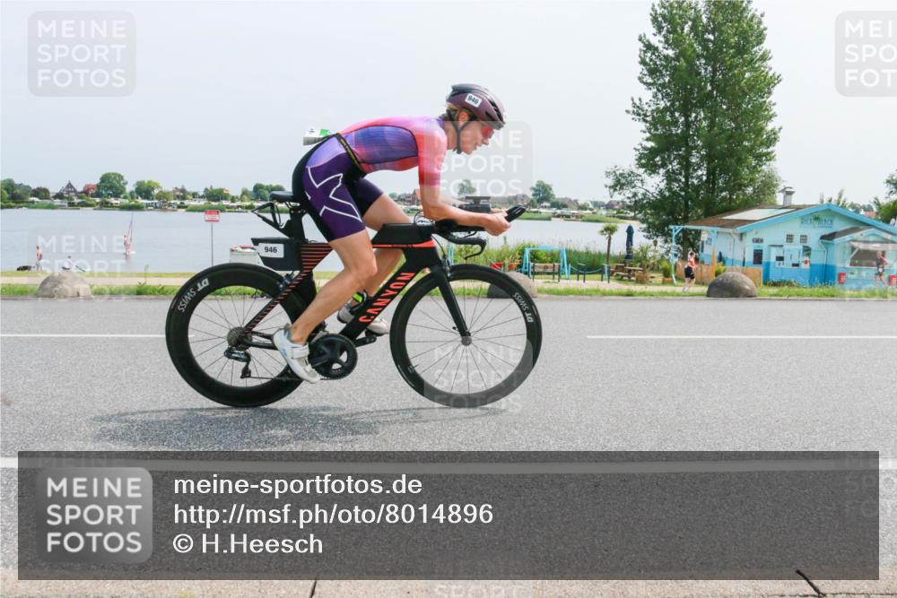 21.06.2025 - 27. Vierlanden-Triathlon H.Heesch http://msf.ph/oto/8014896 15.06.2025 11:51:06 Radfahren 782, 797, 946, 947 meine-sportfotos.de