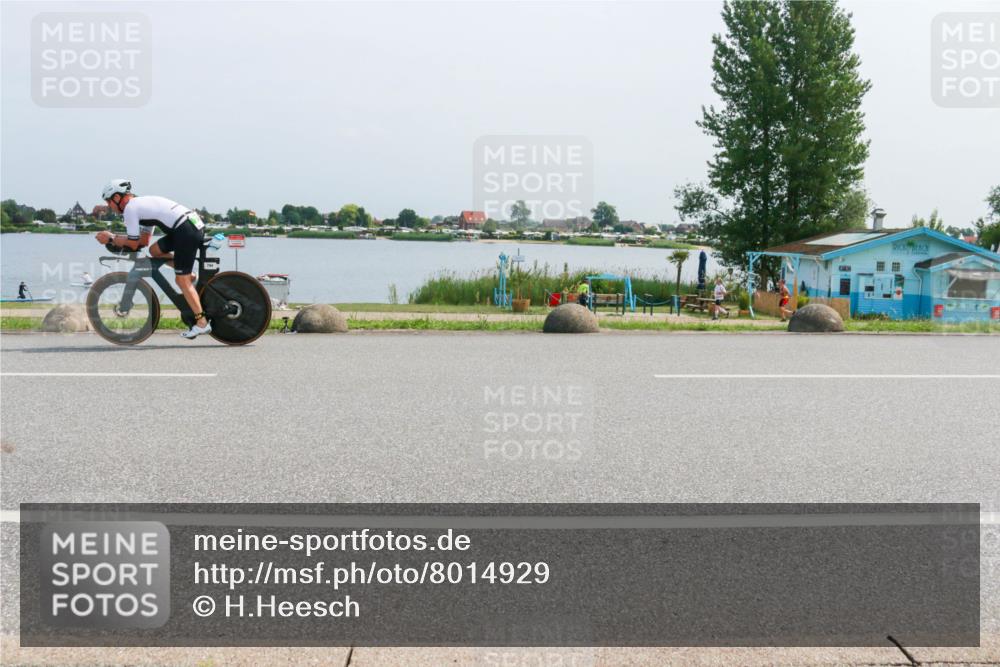 21.06.2025 - 27. Vierlanden-Triathlon H.Heesch http://msf.ph/oto/8014929 15.06.2025 11:51:29 Radfahren 794 meine-sportfotos.de