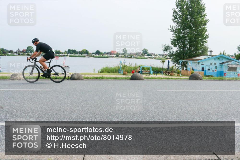 21.06.2025 - 27. Vierlanden-Triathlon H.Heesch http://msf.ph/oto/8014978 15.06.2025 11:51:46 Radfahren 841 meine-sportfotos.de