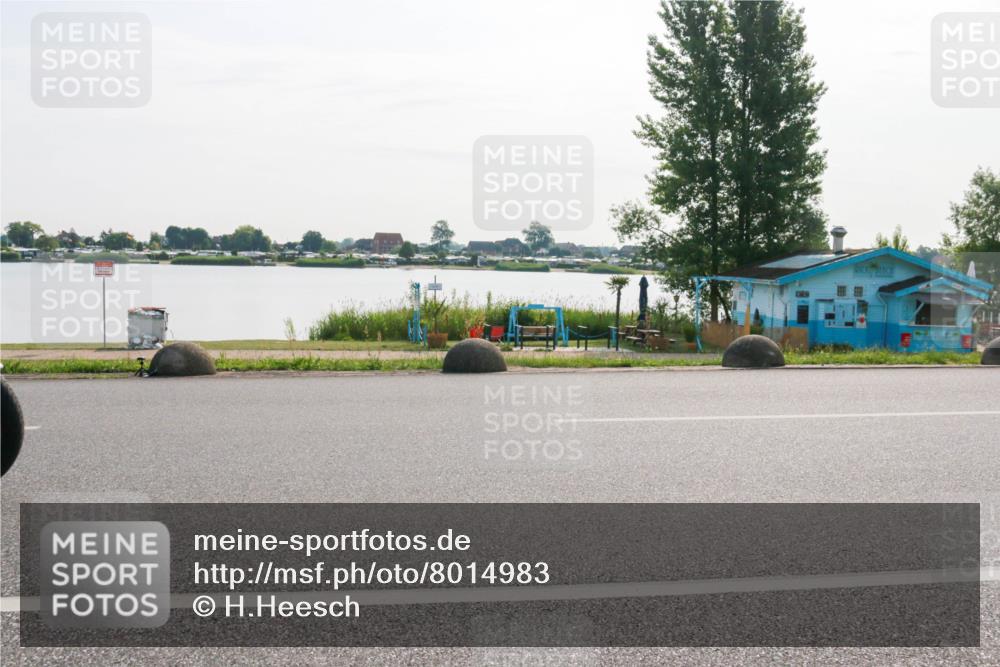 15.06.2025 - 27. Vierlanden-Triathlon H.Heesch http://msf.ph/oto/8014983 15.06.2025 09:03:11 Radfahren 10, 185 meine-sportfotos.de