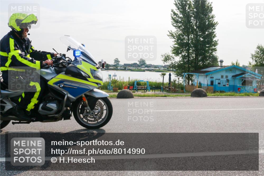 15.06.2025 - 27. Vierlanden-Triathlon H.Heesch http://msf.ph/oto/8014990 15.06.2025 09:03:11 Radfahren 10, 185 meine-sportfotos.de