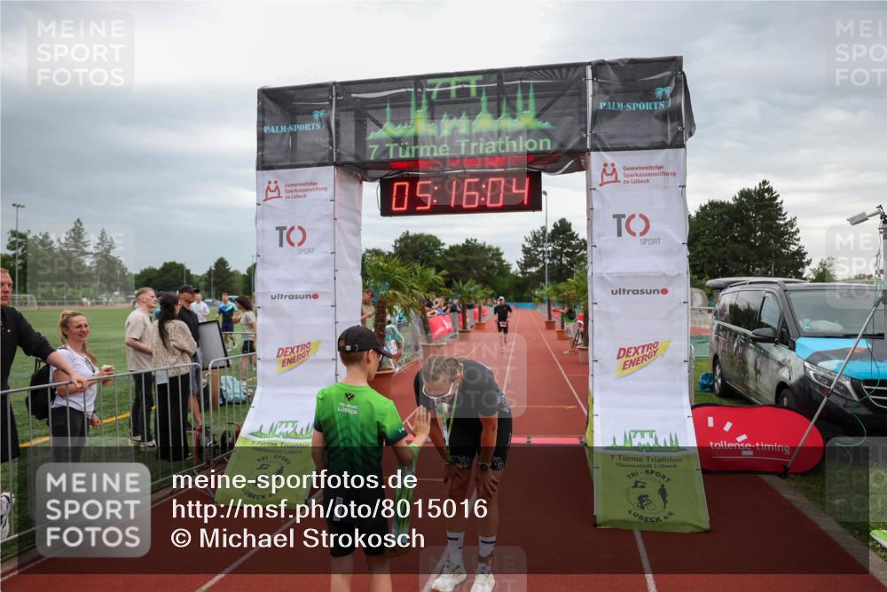 15.06.2025 - 7 Türme Triathlon Michael Strokosch http://msf.ph/oto/8015016 15.06.2025 15:16:04 Ziel 209, 653 meine-sportfotos.de