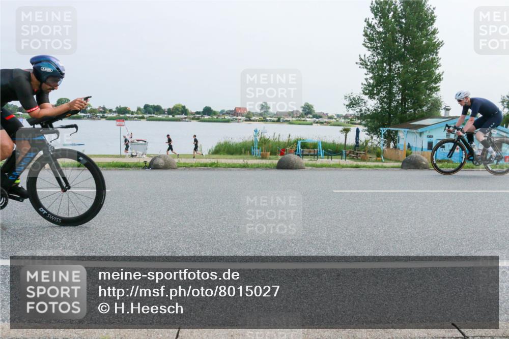 21.06.2025 - 27. Vierlanden-Triathlon H.Heesch http://msf.ph/oto/8015027 15.06.2025 11:52:02 Radfahren 645, 784, 928 meine-sportfotos.de