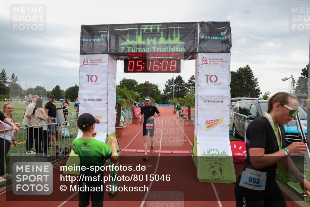 15.06.2025 - 7 Türme Triathlon Michael Strokosch http://msf.ph/oto/8015046 15.06.2025 15:16:08 Ziel 209 meine-sportfotos.de