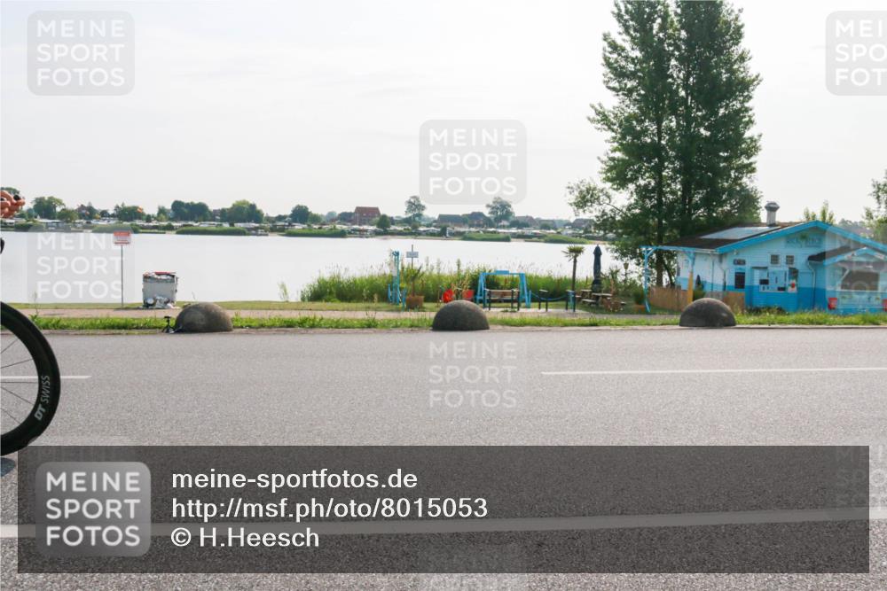 15.06.2025 - 27. Vierlanden-Triathlon H.Heesch http://msf.ph/oto/8015053 15.06.2025 09:03:27 Radfahren 17, 163 meine-sportfotos.de