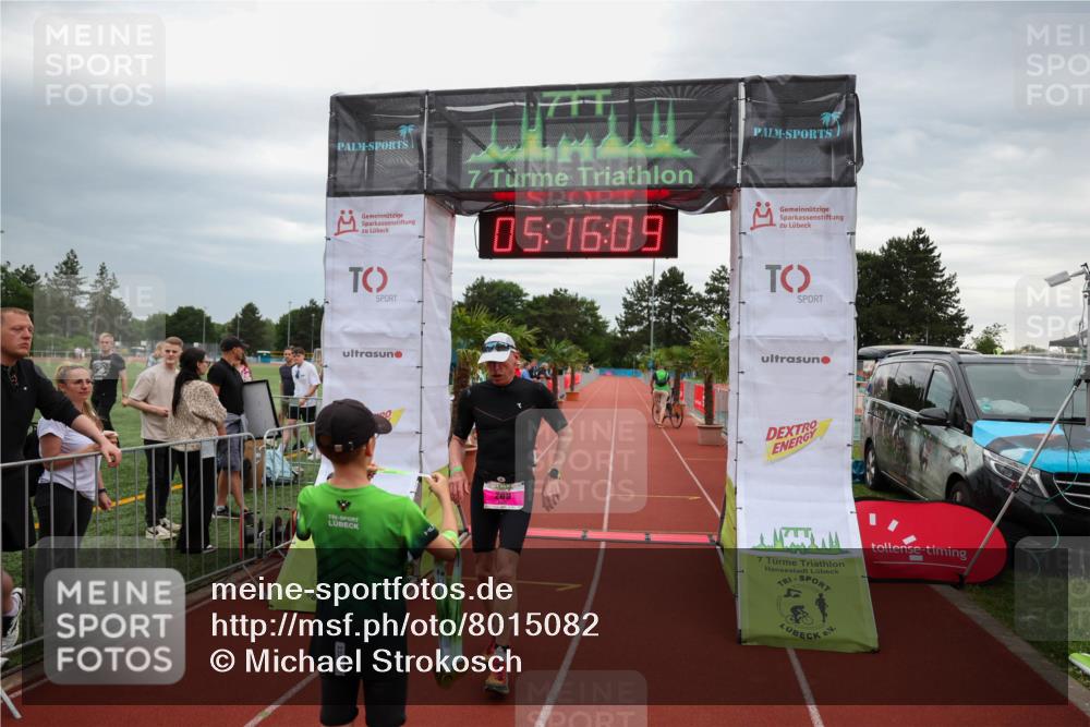 15.06.2025 - 7 Türme Triathlon Michael Strokosch http://msf.ph/oto/8015082 15.06.2025 15:16:09 Ziel 209 meine-sportfotos.de