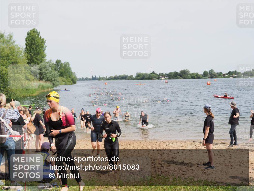 21.06.2025 - 27. Vierlanden-Triathlon MichiJ http://msf.ph/oto/8015083 15.06.2026 10:16:23 Schwimmen 477, 487, 489, 491, 494, 499, 523, 526, 574, 611, 614, 634 meine-sportfotos.de