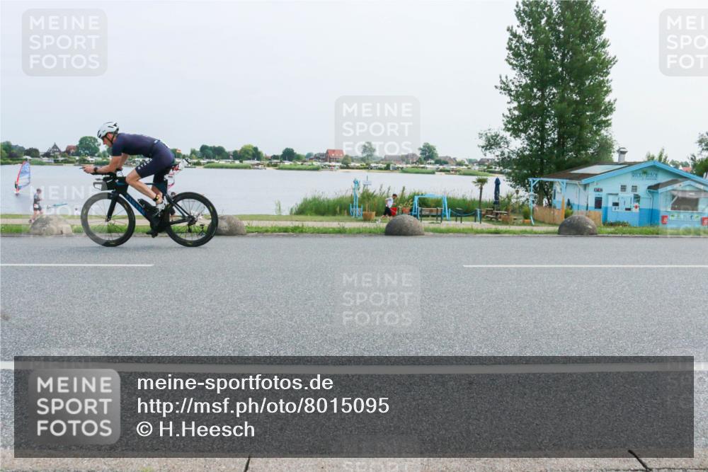 21.06.2025 - 27. Vierlanden-Triathlon H.Heesch http://msf.ph/oto/8015095 15.06.2025 11:52:16 Radfahren 720, 803, 805, 871 meine-sportfotos.de