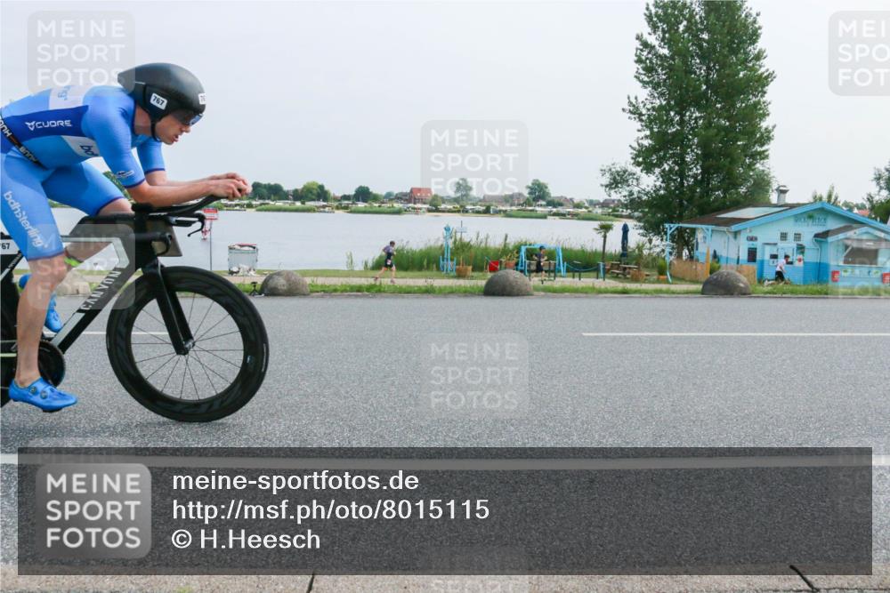 21.06.2025 - 27. Vierlanden-Triathlon H.Heesch http://msf.ph/oto/8015115 15.06.2025 11:52:21 Radfahren 720, 767, 805 meine-sportfotos.de