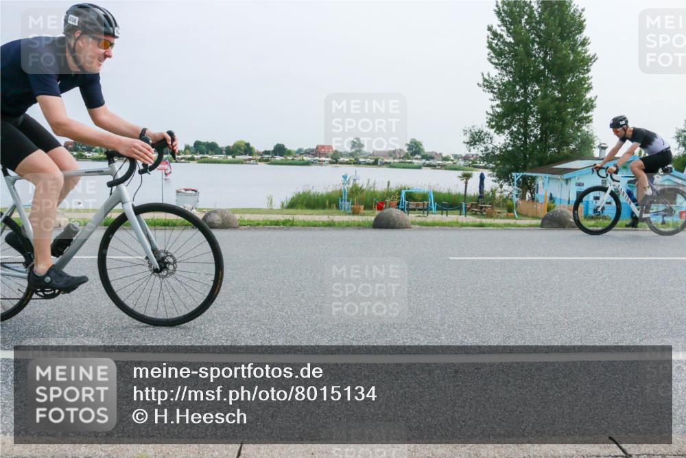 21.06.2025 - 27. Vierlanden-Triathlon H.Heesch http://msf.ph/oto/8015134 15.06.2025 11:52:35 Radfahren 663, 785, 856 meine-sportfotos.de