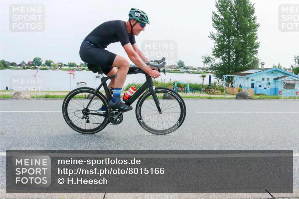 21.06.2025 - 27. Vierlanden-Triathlon H.Heesch http://msf.ph/oto/8015166 15.06.2025 11:52:39 Radfahren 663, 785, 789, 856, 963 meine-sportfotos.de