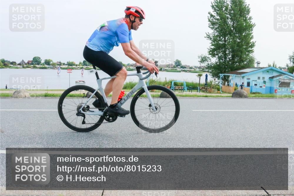 21.06.2025 - 27. Vierlanden-Triathlon H.Heesch http://msf.ph/oto/8015233 15.06.2025 11:52:57 Radfahren 703, 791 meine-sportfotos.de