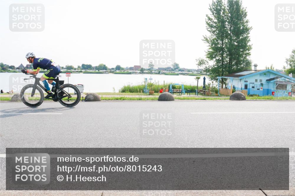 15.06.2025 - 27. Vierlanden-Triathlon H.Heesch http://msf.ph/oto/8015243 15.06.2025 09:06:26 Radfahren 235, 236 meine-sportfotos.de