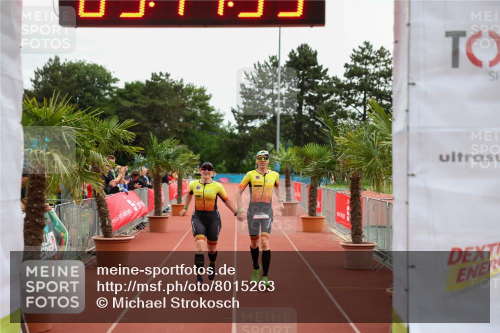 15.06.2025 - 7 Türme Triathlon Michael Strokosch http://msf.ph/oto/8015263 15.06.2025 15:17:59 Ziel 232, 265 meine-sportfotos.de