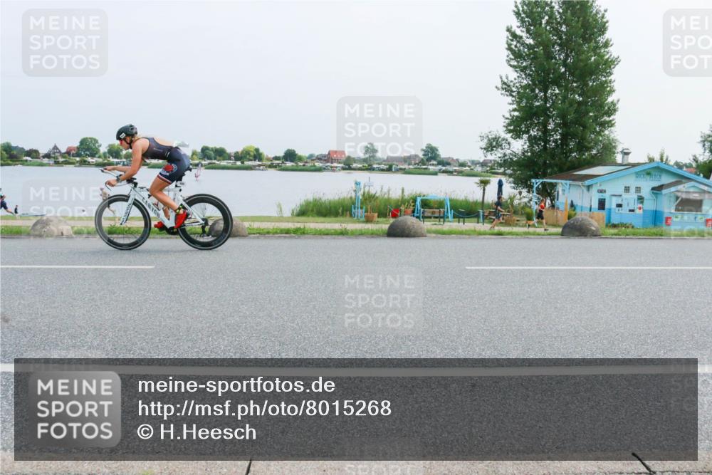21.06.2025 - 27. Vierlanden-Triathlon H.Heesch http://msf.ph/oto/8015268 15.06.2025 11:53:12 Radfahren 687, 787, 921, 934 meine-sportfotos.de