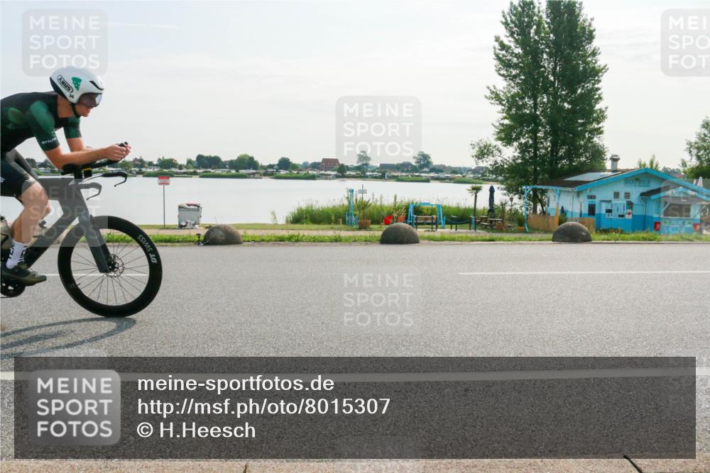15.06.2025 - 27. Vierlanden-Triathlon H.Heesch http://msf.ph/oto/8015307 15.06.2025 09:08:12 Radfahren 36, 60, 217 meine-sportfotos.de