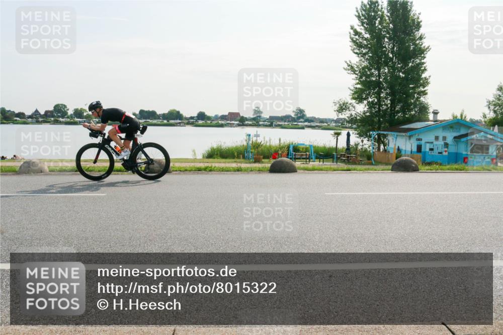 15.06.2025 - 27. Vierlanden-Triathlon H.Heesch http://msf.ph/oto/8015322 15.06.2025 09:08:14 Radfahren 36, 217 meine-sportfotos.de