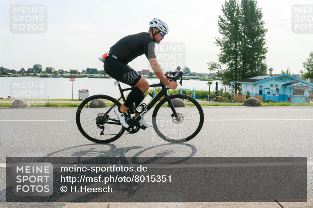 15.06.2025 - 27. Vierlanden-Triathlon H.Heesch http://msf.ph/oto/8015351 15.06.2025 09:08:23 Radfahren 51 meine-sportfotos.de