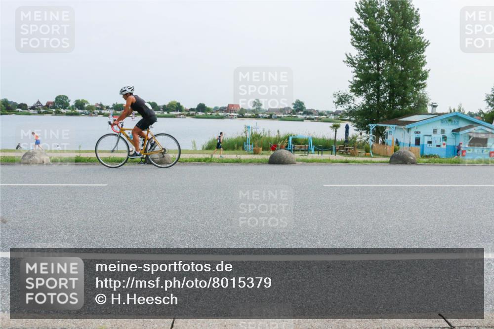 21.06.2025 - 27. Vierlanden-Triathlon H.Heesch http://msf.ph/oto/8015379 15.06.2025 11:53:50 Radfahren 893 meine-sportfotos.de