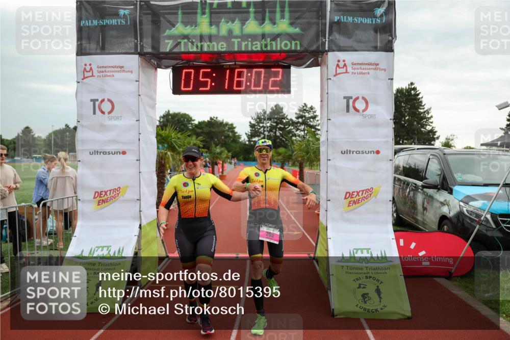 15.06.2025 - 7 Türme Triathlon Michael Strokosch http://msf.ph/oto/8015395 15.06.2025 15:18:01 Ziel 265 meine-sportfotos.de
