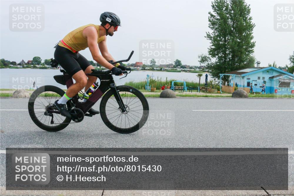 21.06.2025 - 27. Vierlanden-Triathlon H.Heesch http://msf.ph/oto/8015430 15.06.2025 11:54:02 Radfahren 754 meine-sportfotos.de