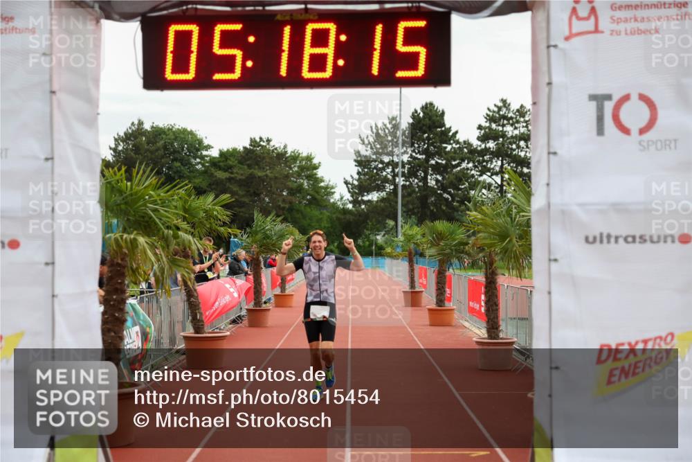15.06.2025 - 7 Türme Triathlon Michael Strokosch http://msf.ph/oto/8015454 15.06.2025 15:18:15 Ziel 305 meine-sportfotos.de