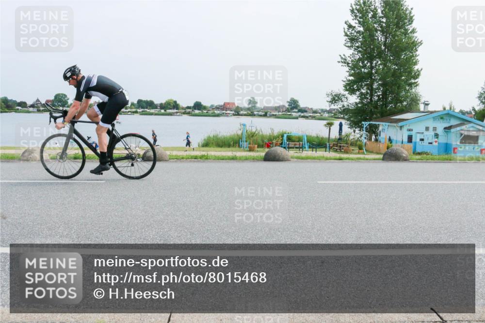 21.06.2025 - 27. Vierlanden-Triathlon H.Heesch http://msf.ph/oto/8015468 15.06.2025 11:54:13 Radfahren 684, 874 meine-sportfotos.de