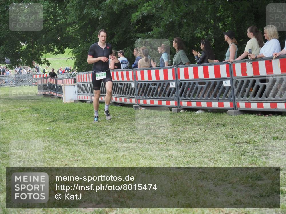 21.06.2025 - 27. Vierlanden-Triathlon KatJ http://msf.ph/oto/8015474 15.06.2025 13:13:23 Ziel 723, 761, 778 meine-sportfotos.de