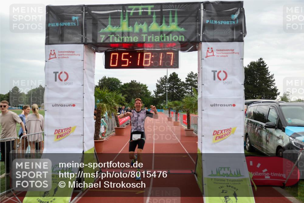 15.06.2025 - 7 Türme Triathlon Michael Strokosch http://msf.ph/oto/8015476 15.06.2025 15:18:17 Ziel 305 meine-sportfotos.de