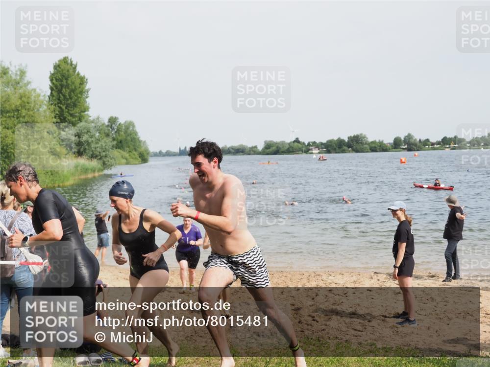 21.06.2025 - 27. Vierlanden-Triathlon MichiJ http://msf.ph/oto/8015481 15.06.2026 10:16:31 Schwimmen 487, 491, 494, 499, 526, 549, 574, 614, 634 meine-sportfotos.de