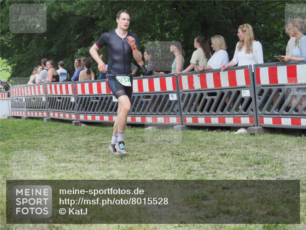 21.06.2025 - 27. Vierlanden-Triathlon KatJ http://msf.ph/oto/8015528 15.06.2025 13:13:24 Ziel 723, 761, 778 meine-sportfotos.de