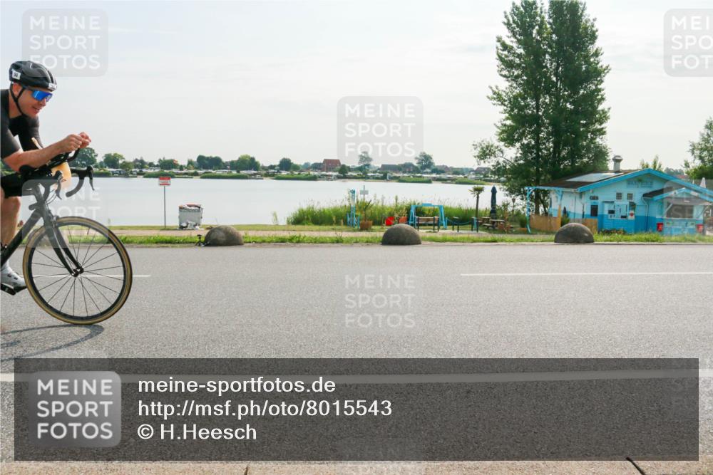 15.06.2025 - 27. Vierlanden-Triathlon H.Heesch http://msf.ph/oto/8015543 15.06.2025 09:09:38 Radfahren 30, 63, 196 meine-sportfotos.de