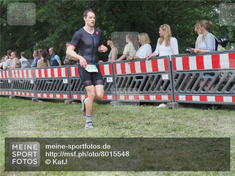 21.06.2025 - 27. Vierlanden-Triathlon KatJ http://msf.ph/oto/8015548 15.06.2025 13:13:24 Ziel 723, 761, 778 meine-sportfotos.de