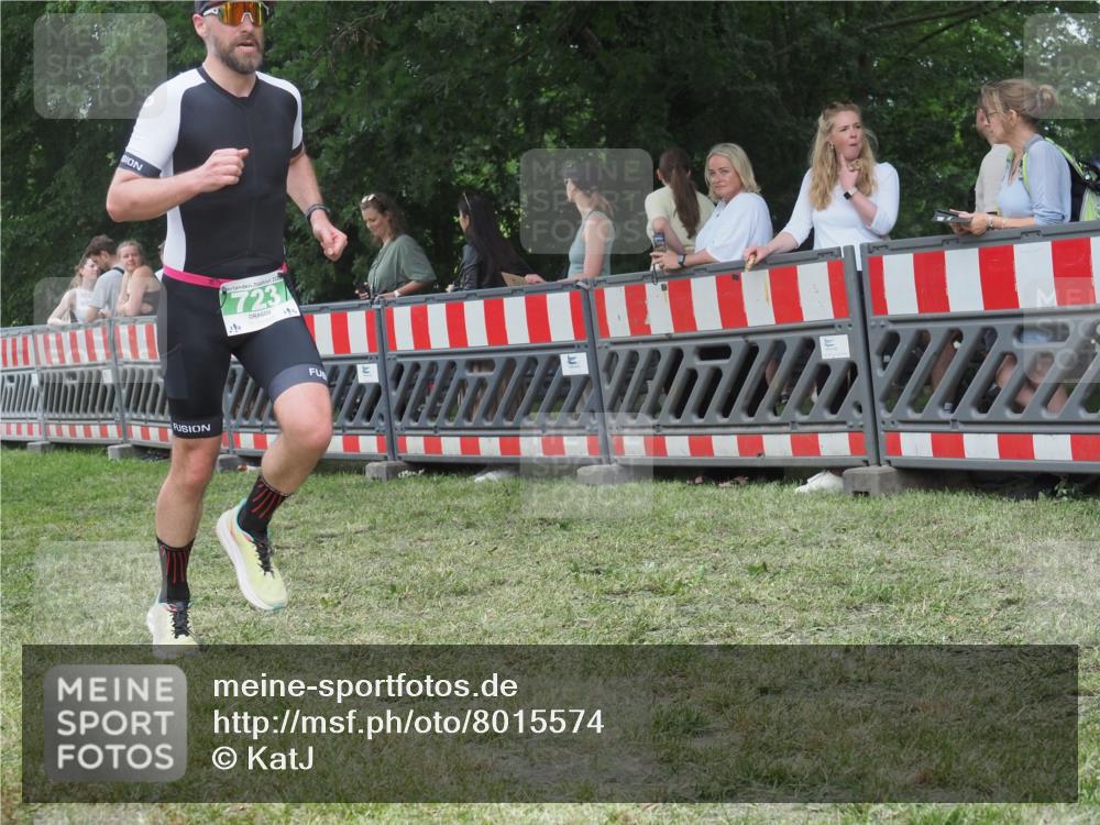 21.06.2025 - 27. Vierlanden-Triathlon KatJ http://msf.ph/oto/8015574 15.06.2025 13:13:26 Ziel 723, 761, 778 meine-sportfotos.de
