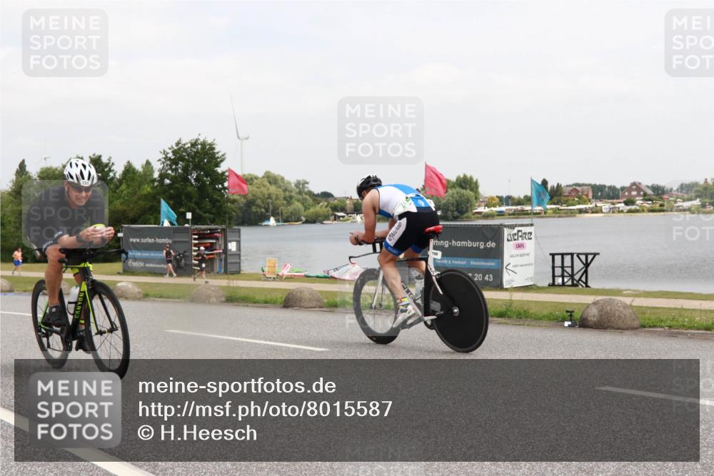 21.06.2025 - 27. Vierlanden-Triathlon H.Heesch http://msf.ph/oto/8015587 15.06.2025 12:03:57 Radfahren 151, 638 meine-sportfotos.de