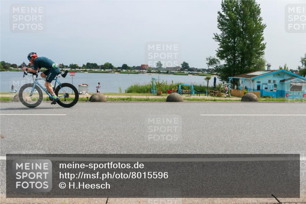 21.06.2025 - 27. Vierlanden-Triathlon H.Heesch http://msf.ph/oto/8015596 15.06.2025 11:55:11 Radfahren 799, 970 meine-sportfotos.de