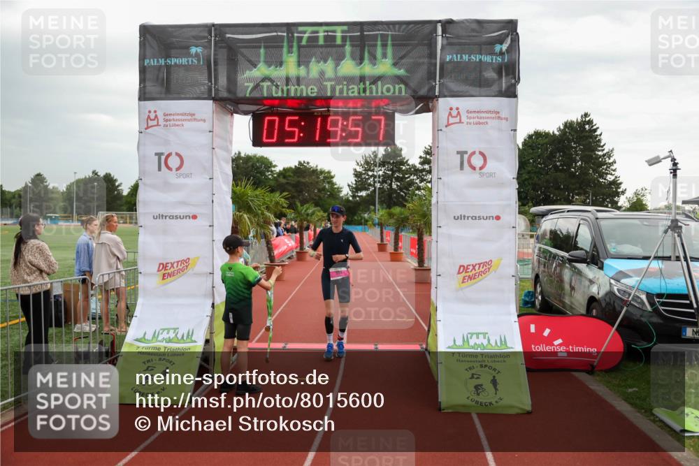 15.06.2025 - 7 Türme Triathlon Michael Strokosch http://msf.ph/oto/8015600 15.06.2025 15:19:57 Ziel 257 meine-sportfotos.de