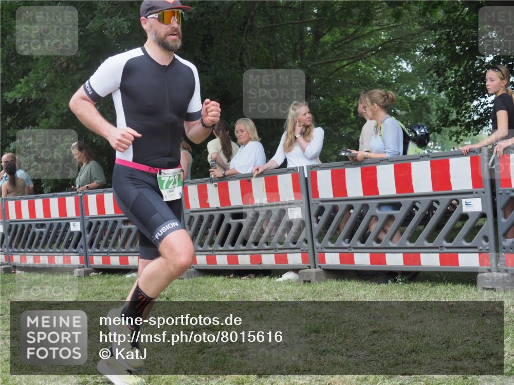 21.06.2025 - 27. Vierlanden-Triathlon KatJ http://msf.ph/oto/8015616 15.06.2025 13:13:26 Ziel 723, 761, 778 meine-sportfotos.de