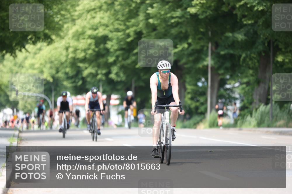 15.06.2025 - 7 Türme Triathlon Yannick Fuchs http://msf.ph/oto/8015663 15.06.2025 13:28:43 Radfahren 274, 636, 804, 896, 1049 meine-sportfotos.de