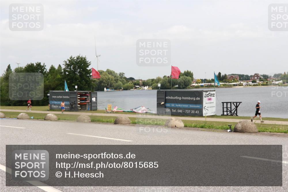 21.06.2025 - 27. Vierlanden-Triathlon H.Heesch http://msf.ph/oto/8015685 15.06.2025 12:04:04 Radfahren 735, 764, 775, 798, 858, 956 meine-sportfotos.de