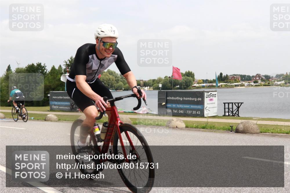 21.06.2025 - 27. Vierlanden-Triathlon H.Heesch http://msf.ph/oto/8015731 15.06.2025 12:04:07 Radfahren 653, 735, 764, 775, 858, 956 meine-sportfotos.de